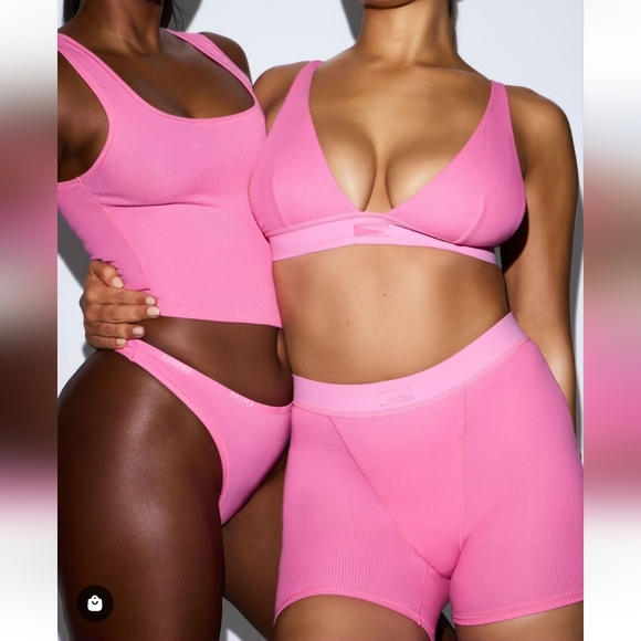 SKIMS COTTON RIBBED BOXER SHORT SUGAR PINK SIZE Small NWT - Picture 2 of 5
